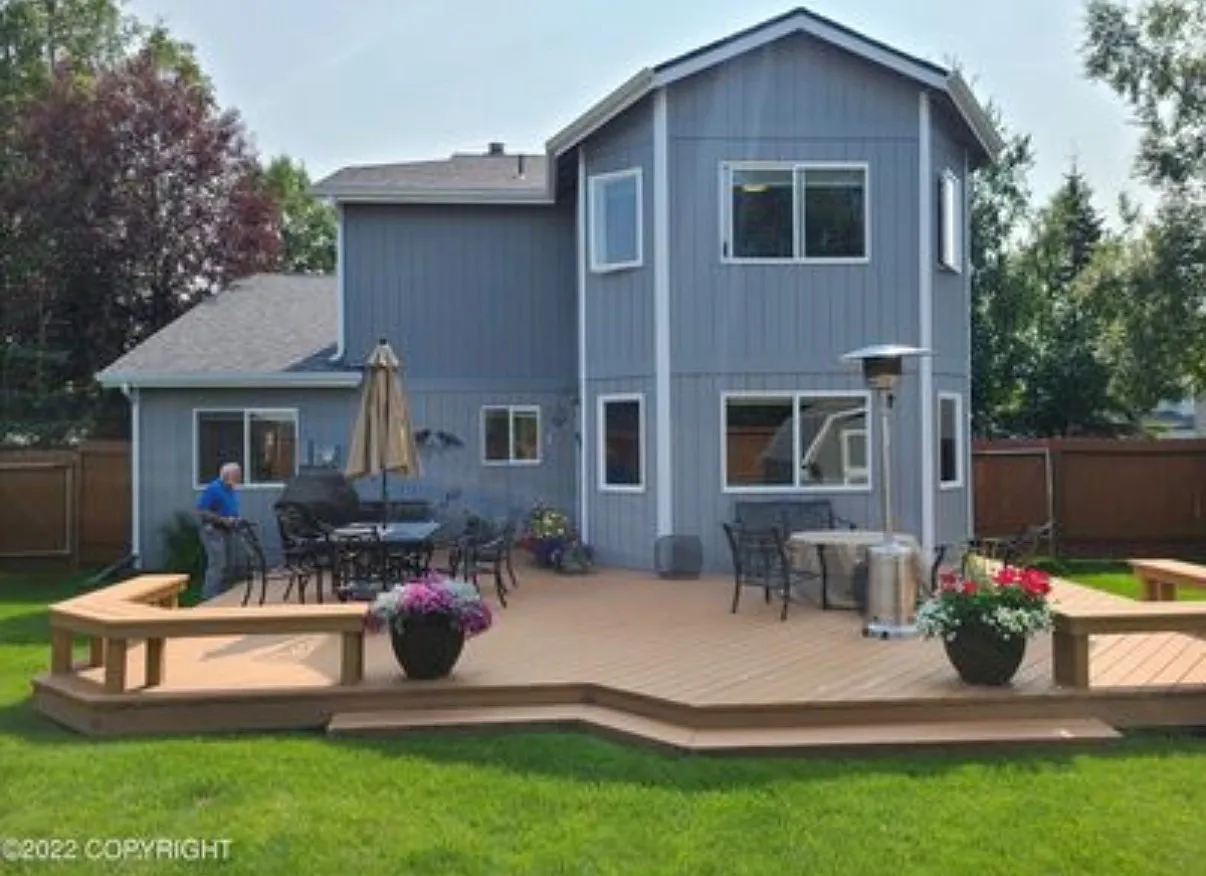2431 Trisha Ave — Photo 3