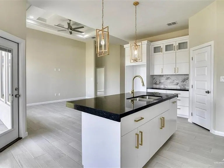 3100 E Zinnia Ave — Photo 6