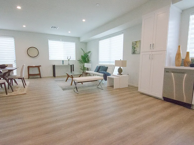 2006 S Corning St #3 — Photo 18