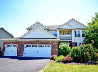 2932 Bauer Rd, North Aurora, IL 60542