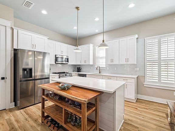 4th image of 56 Marlberry Trce