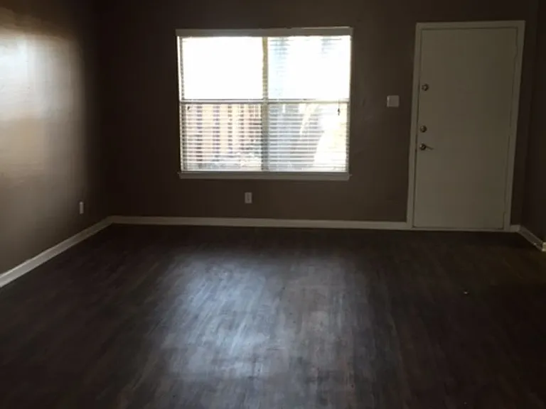 Boerne Townhomes — Photo 18