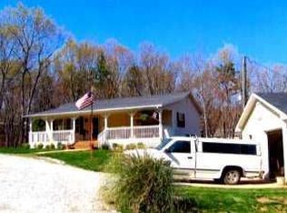 115 Deer Path Ln, Clarkesville, GA 30523