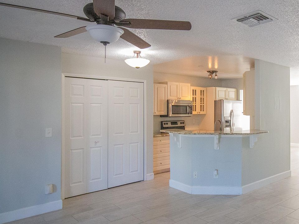 1st image of 2824 Lancaster Ct