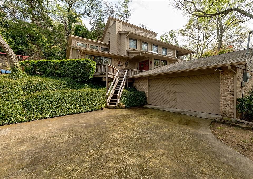1st image of 518 W Red Bird Ln