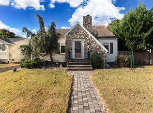 103 Cramer Ave, Green Brook, NJ 08812
