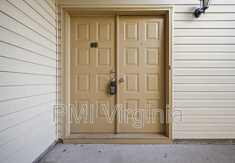 724 Harbor Springs Trl — Photo 27