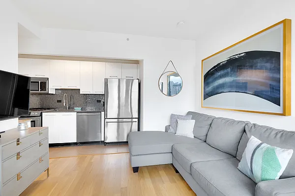 Rented by Cooper & Cooper Real Estate | media 4