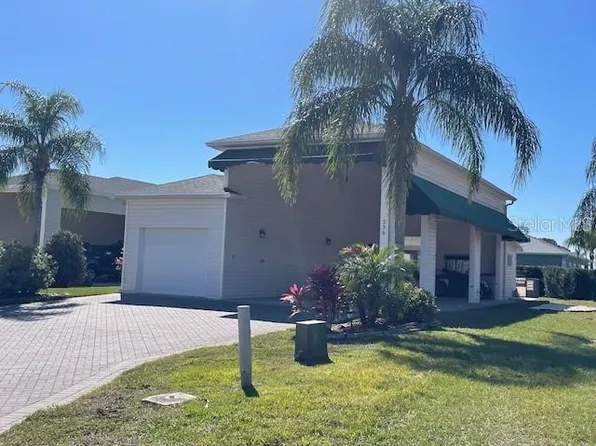 336 Motorcoach Dr S, Polk City, FL 33868