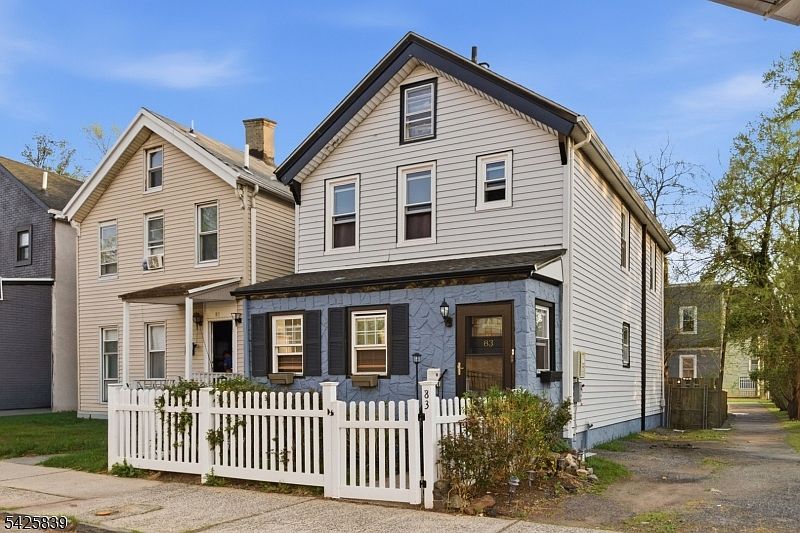1st image of 83 Hamilton St