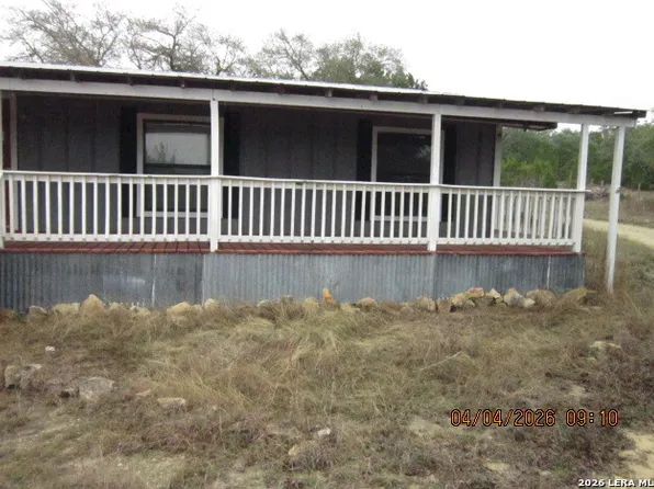 959 ALAMO BEACH RD, Pipe Creek, TX 78063