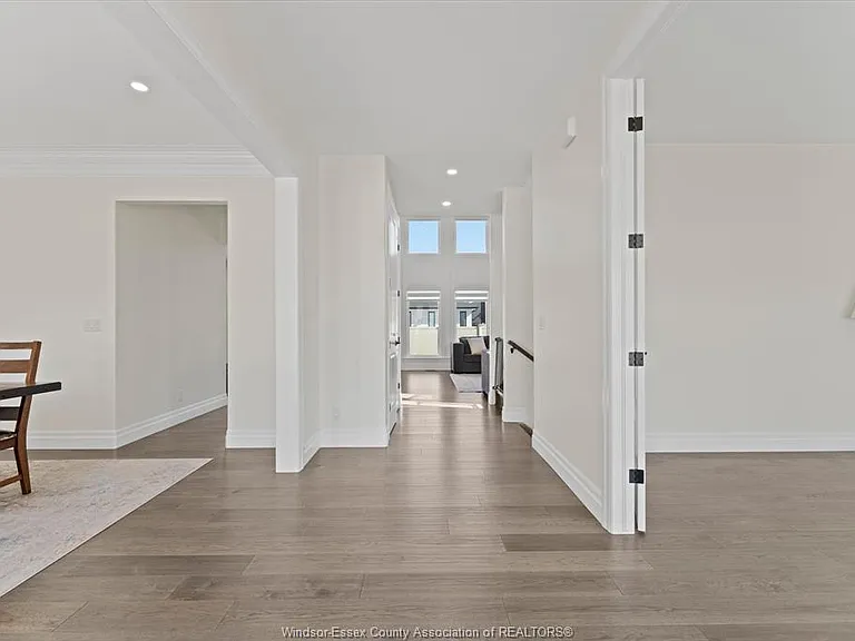601 Holburn St — Photo 5