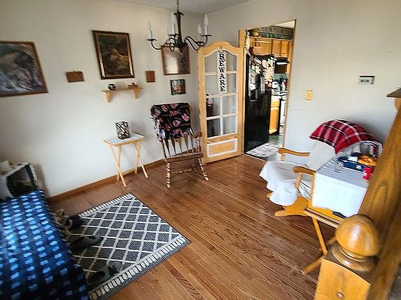 4th image of 864 Bledsoe Dr