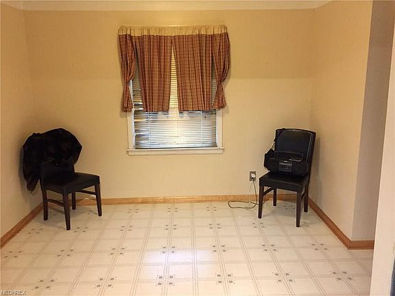 5th image of 13400 Eastwood Blvd