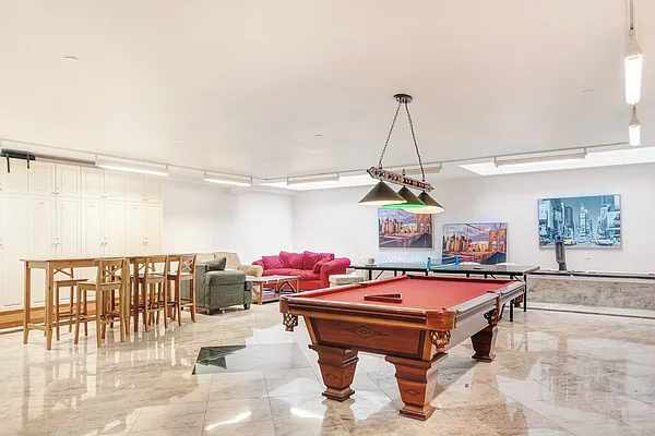 Rented by Compass | media 26