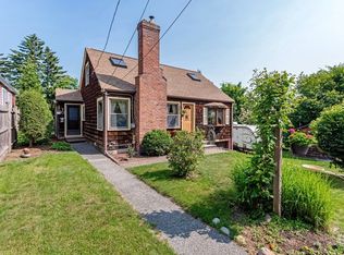 37 Ivernia Rd, Worcester, MA 01606