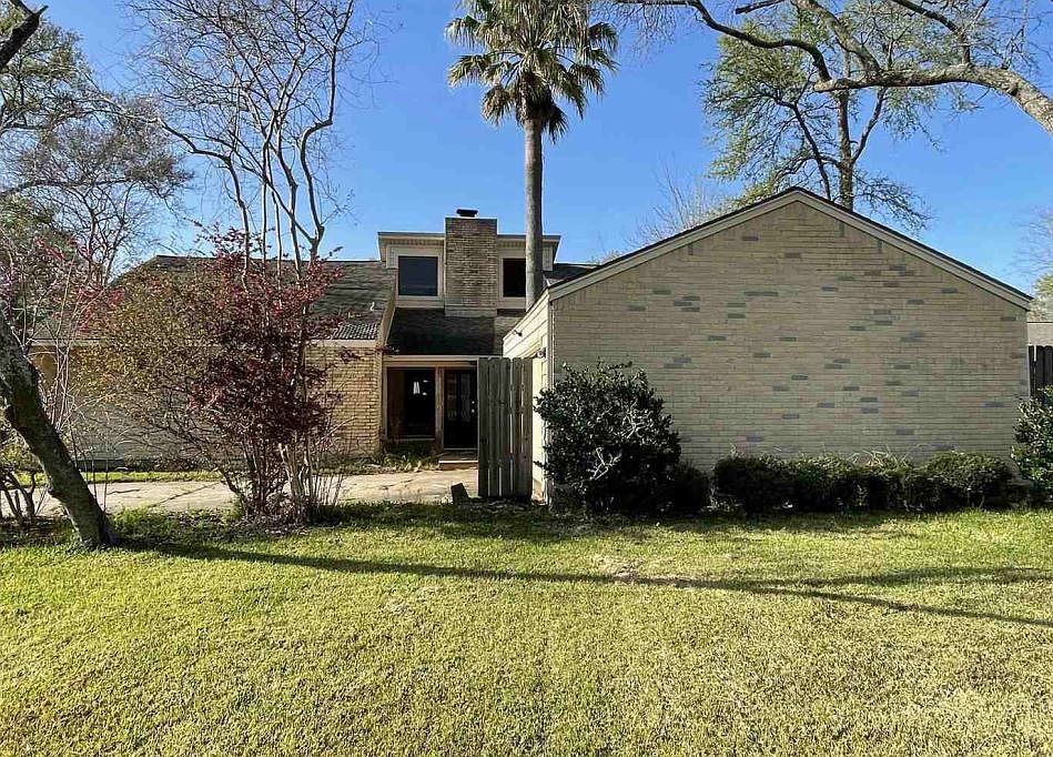 1st image of 500 Post Oak Dr