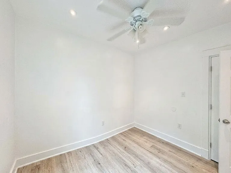 5834 Phillips Ave #2 — Photo 6