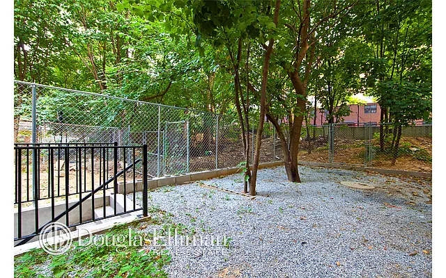 Rented by Douglas Elliman | media 20