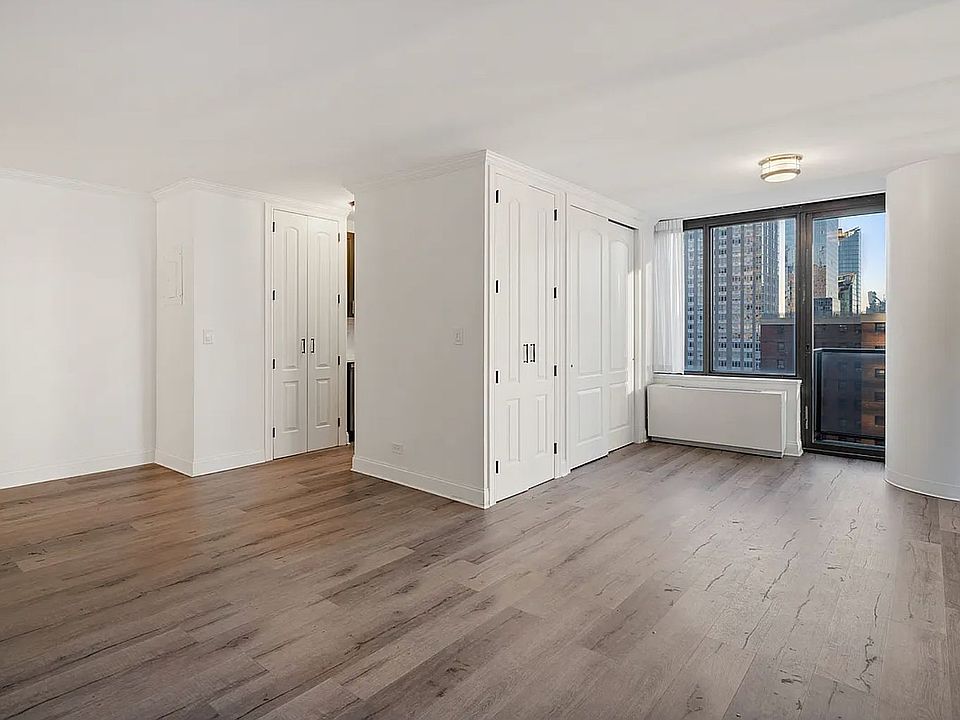 1st image of 161 W 61st St APT 14C