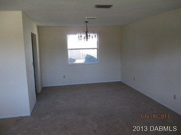 3rd image of 58 Oakview Cir
