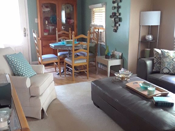 4th image of 449 Loomis Ave