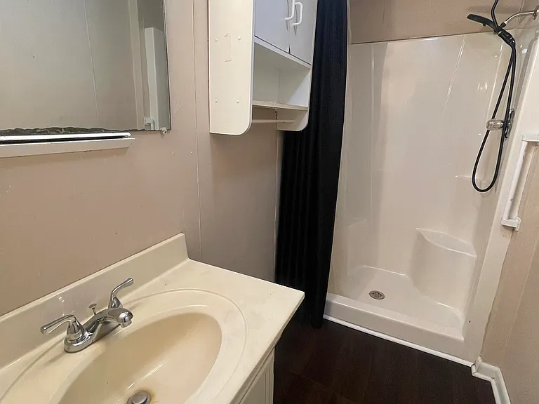 402 S Bentley St — Photo 5