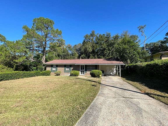 2nd image of 804 Windward Ln