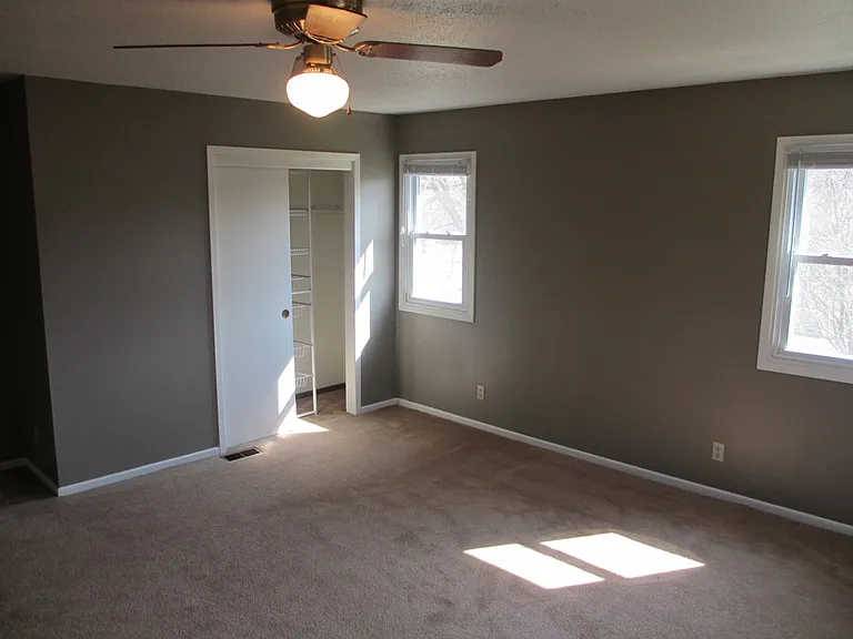 702 NW Greenwood St #702 — Photo 10