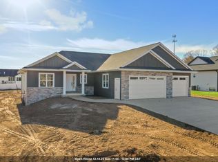 2658 Chambers Xing, Green Bay, WI 54313