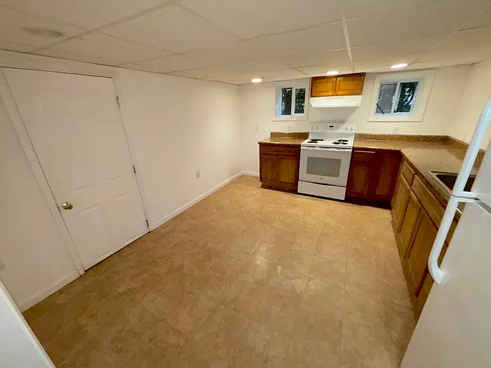 1 bed, 1.0 bath, 800 sqft, $995 — Photo 4