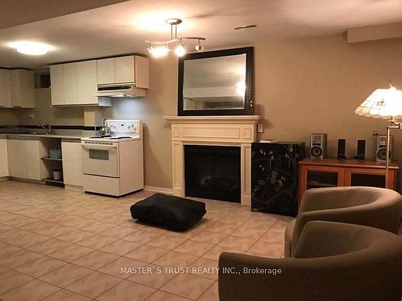 5th image of 702 Welcome Ct #Basement