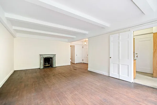 Sold by The SIMPLE Real Estate Co | media 4