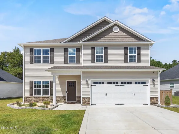 499 Pebble Shore Drive, Sneads Ferry, NC 28460