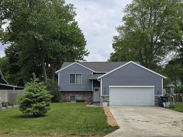 518 Selby St, Hopkins, MI 49328