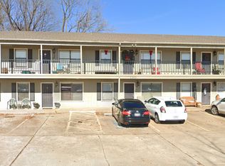 1500 W Nettleship St, Fayetteville, AR 72701