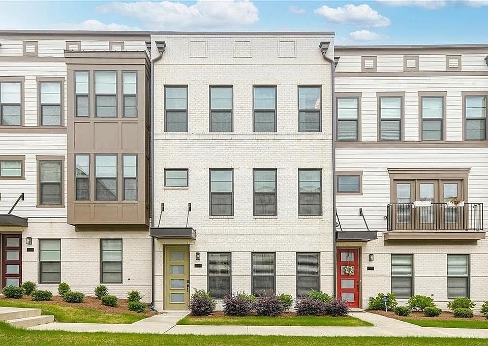 1st image of 2048 Holtz Ln