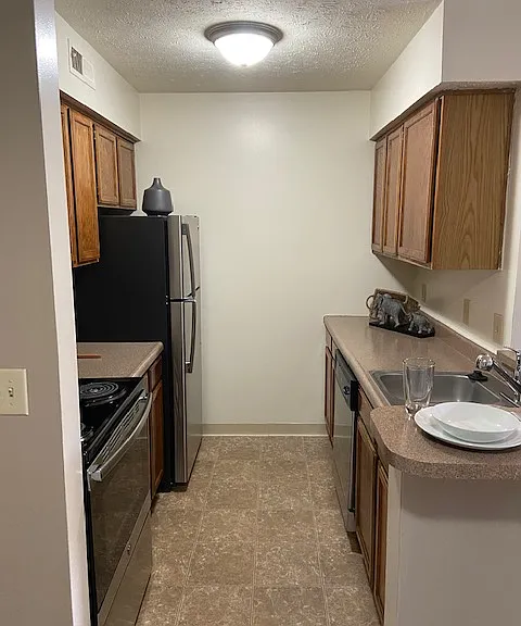 Classic Belmont Stakes
2bed1bath