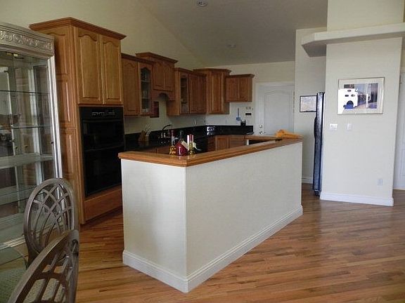 3rd image of 40 Aberdeen Blf