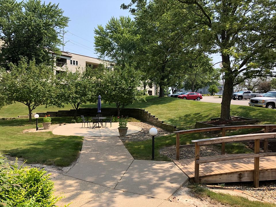 1st image of 2705 W Willowlake Dr #58
