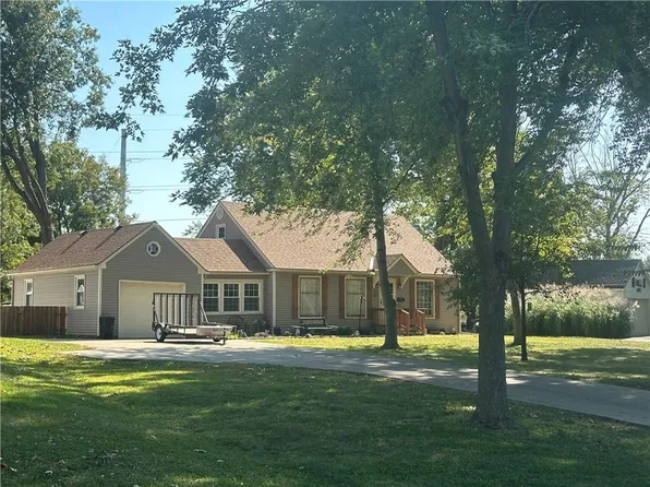 603 S Institute St, Richmond, MO 64085