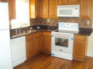 30 El Caney Rd, Worcester, MA 01603