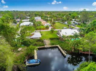 826 SW Rustic Cir, Stuart, FL 34997