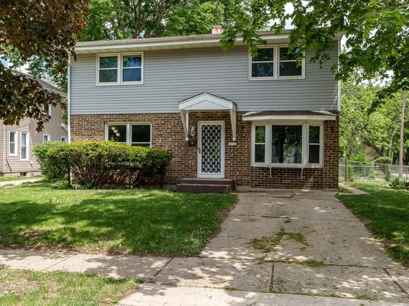 1224 8th St, Rockford, IL 61104