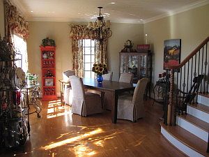 2nd image of 215 Stonewall Dr