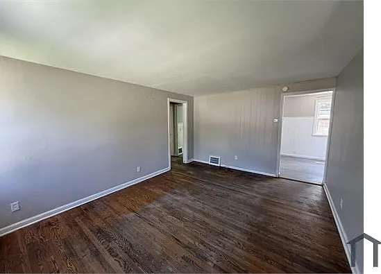 3 bed, 1708 sqft, $2,300 — Photo 2