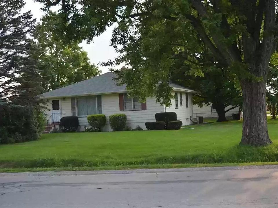 1st image of 3283 Hermansau Dr