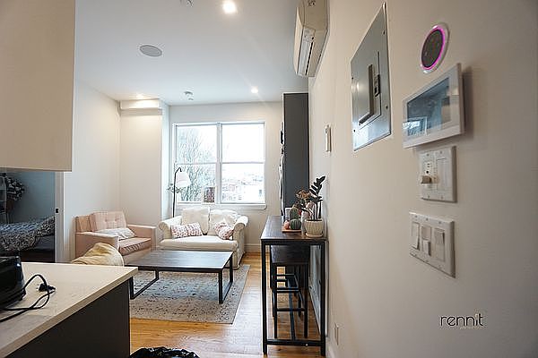 1st image of 188 Pulaski St #4