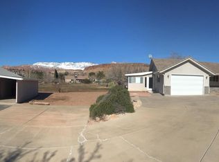 135 N Valley Rd, Leeds, UT 84746