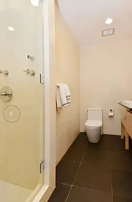 Rented by Domus Realty | media 11